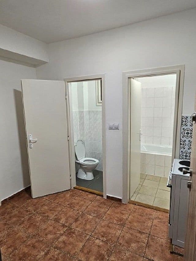 Prenájom bytu 1-izbový 33 m², Merhautova, Brno, Jihomoravský kraj Prenájom bytu 1-izbový 33 m², Merhautova, Brno, Jihomoravský kraj