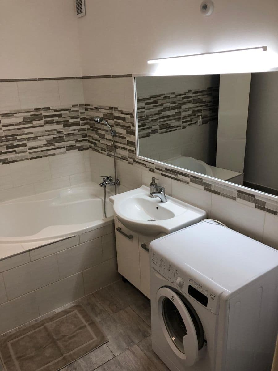 Predaj bytu 3-izbový 78 m², 17. listopadu, Mladá Boleslav, Středočeský kraj Predaj bytu 3-izbový 78 m², 17. listopadu, Mladá Boleslav, Středočeský kraj