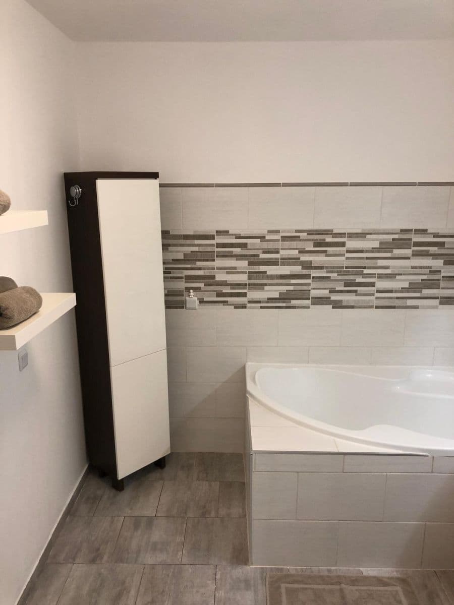 Predaj bytu 3-izbový 78 m², 17. listopadu, Mladá Boleslav, Středočeský kraj Predaj bytu 3-izbový 78 m², 17. listopadu, Mladá Boleslav, Středočeský kraj