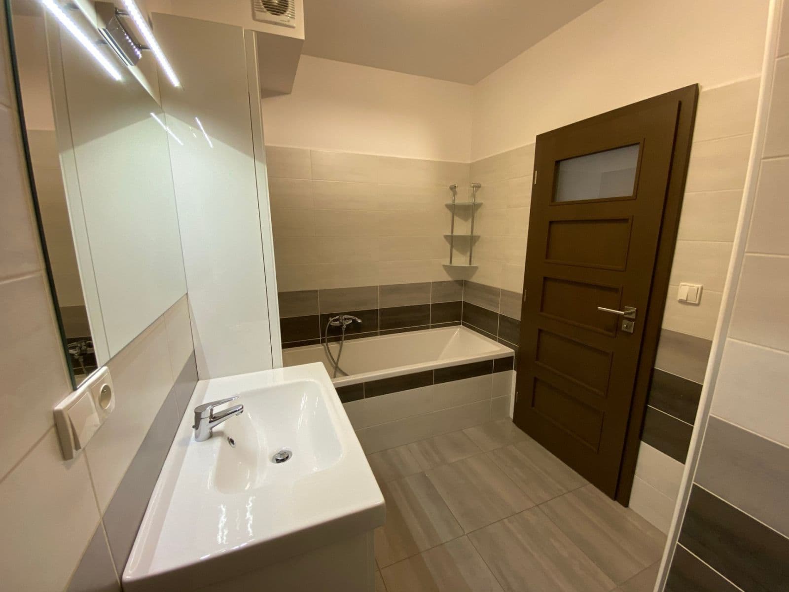 Predaj bytu 3-izbový 64 m², U Pivovaru, Benešov, Středočeský kraj Predaj bytu 3-izbový 64 m², U Pivovaru, Benešov, Středočeský kraj