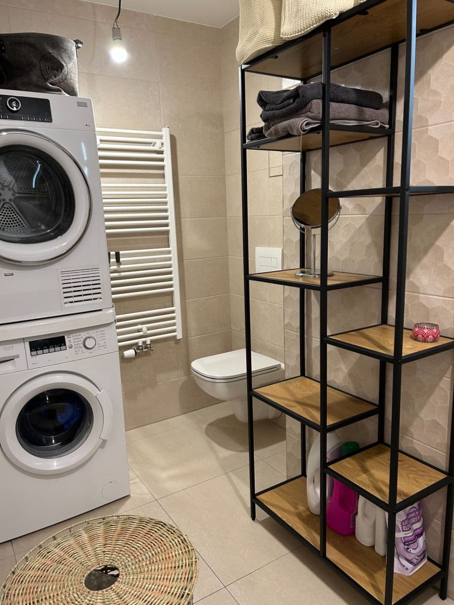 Predaj bytu 3-izbový 95 m², Hlaváčkova, Praha, Praha Predaj bytu 3-izbový 95 m², Hlaváčkova, Praha, Praha