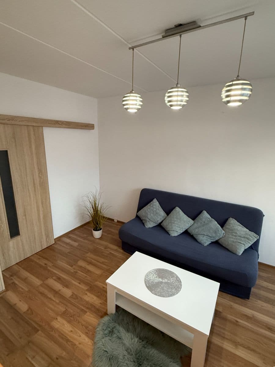 Prenájom bytu 2-izbový 43 m², Heyrovského, Plzeň, Plzeňský kraj Prenájom bytu 2-izbový 43 m², Heyrovského, Plzeň, Plzeňský kraj