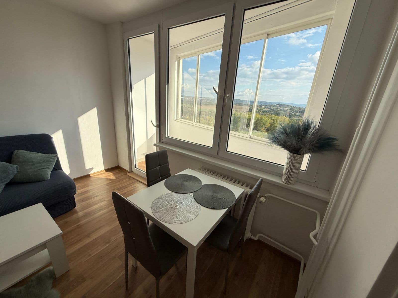 Prenájom bytu 2-izbový 43 m², Heyrovského, Plzeň, Plzeňský kraj Prenájom bytu 2-izbový 43 m², Heyrovského, Plzeň, Plzeňský kraj