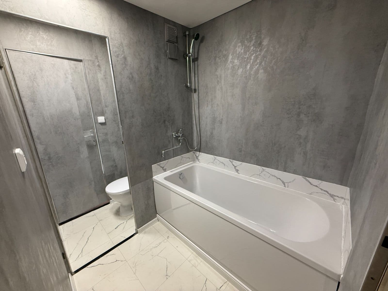 Prenájom bytu 2-izbový 43 m², Heyrovského, Plzeň, Plzeňský kraj Prenájom bytu 2-izbový 43 m², Heyrovského, Plzeň, Plzeňský kraj