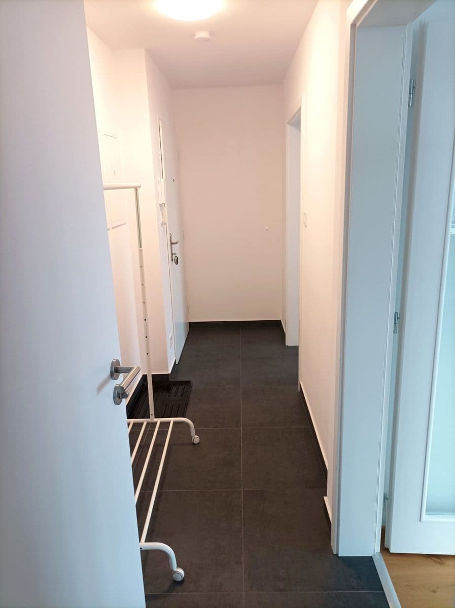 Prenájom bytu 2-izbový 40 m², Karla IV., Horoměřice, Středočeský kraj Prenájom bytu 2-izbový 40 m², Karla IV., Horoměřice, Středočeský kraj