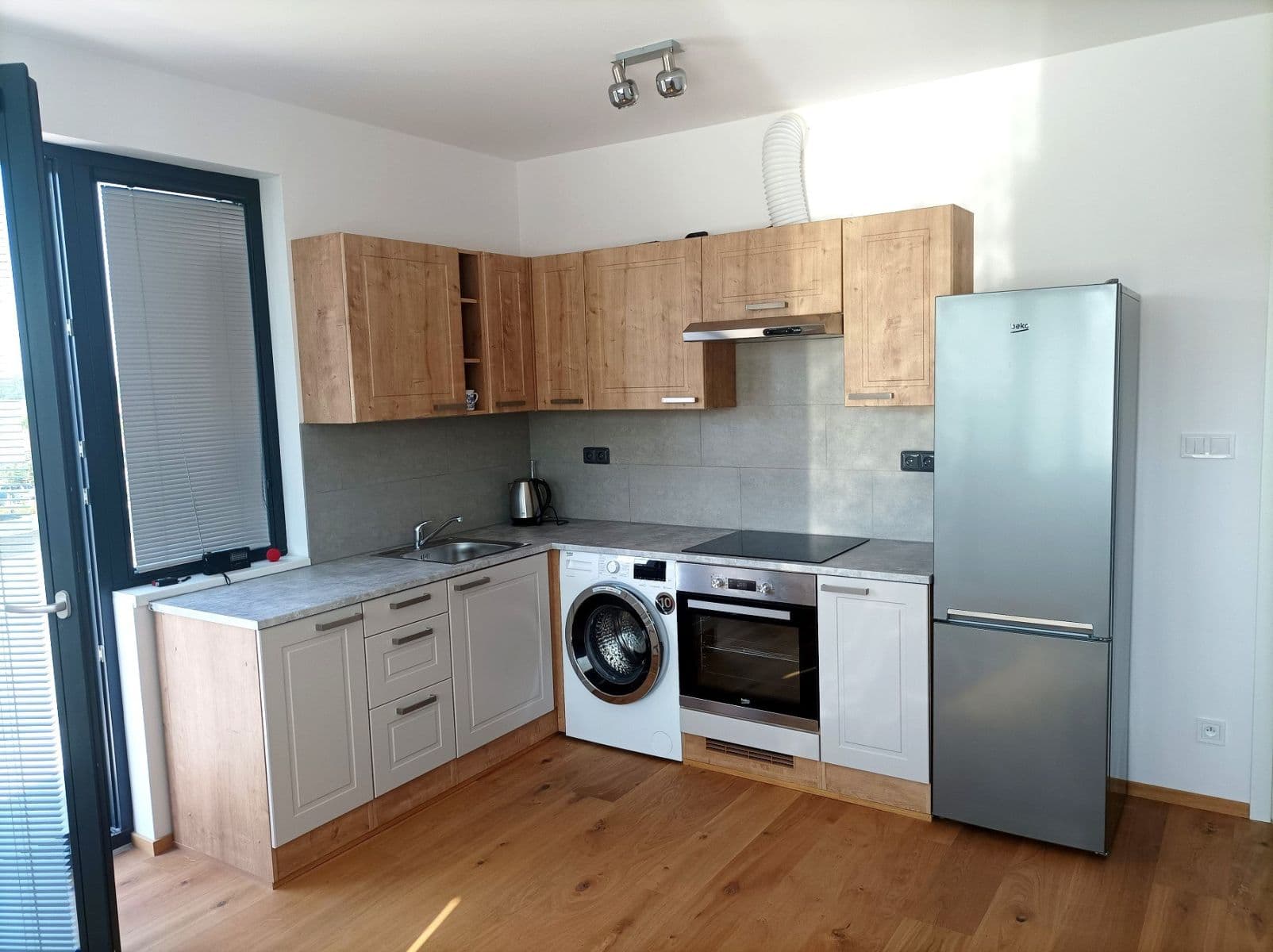 Prenájom bytu 2-izbový 40 m², Karla IV., Horoměřice, Středočeský kraj Prenájom bytu 2-izbový 40 m², Karla IV., Horoměřice, Středočeský kraj