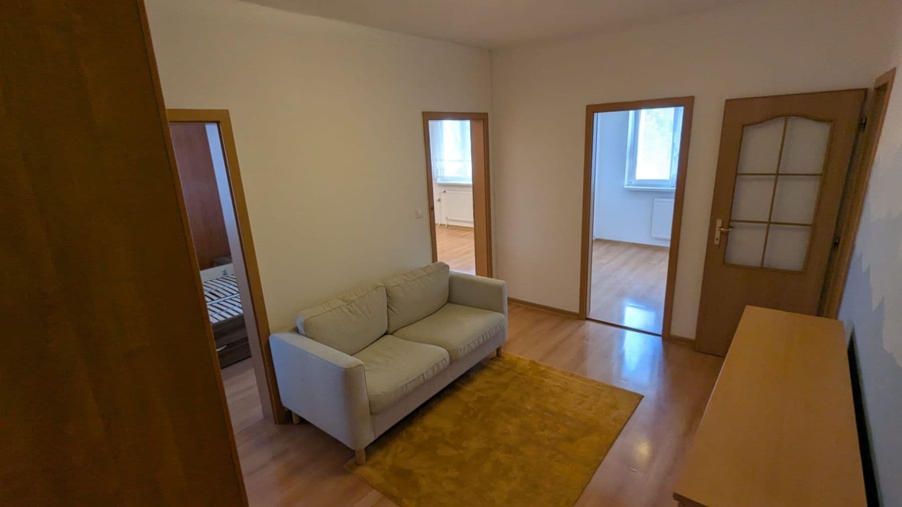 Prenájom bytu 3-izbový 70 m², Iľjušinova, Petržalka, Bratislavský kraj Prenájom bytu 3-izbový 70 m², Iľjušinova, Petržalka, Bratislavský kraj