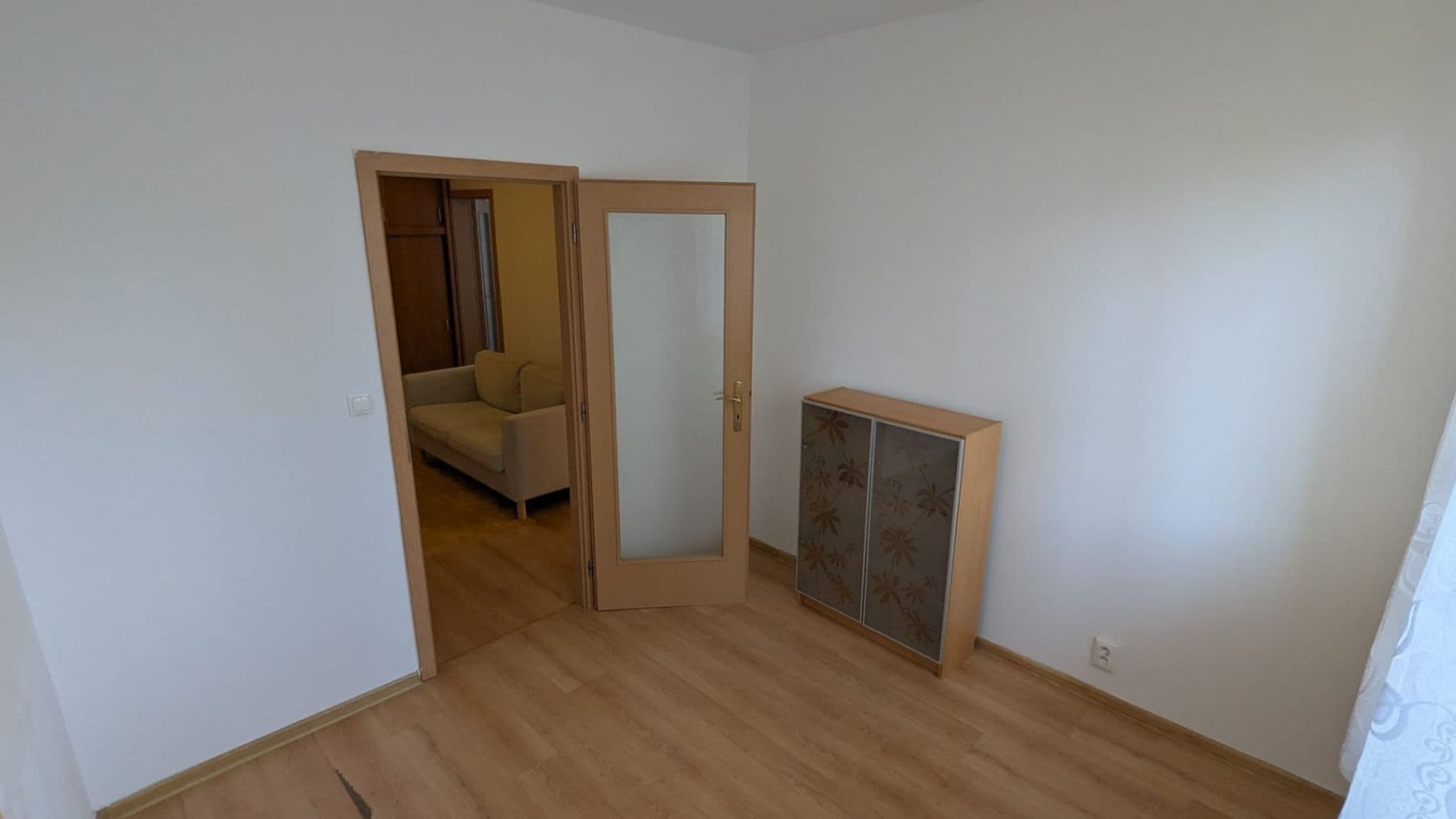 Prenájom bytu 3-izbový 70 m², Iľjušinova, Petržalka, Bratislavský kraj Prenájom bytu 3-izbový 70 m², Iľjušinova, Petržalka, Bratislavský kraj