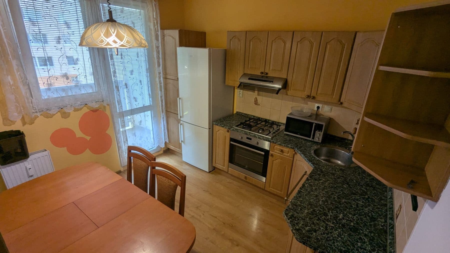 Prenájom bytu 3-izbový 70 m², Iľjušinova, Petržalka, Bratislavský kraj Prenájom bytu 3-izbový 70 m², Iľjušinova, Petržalka, Bratislavský kraj