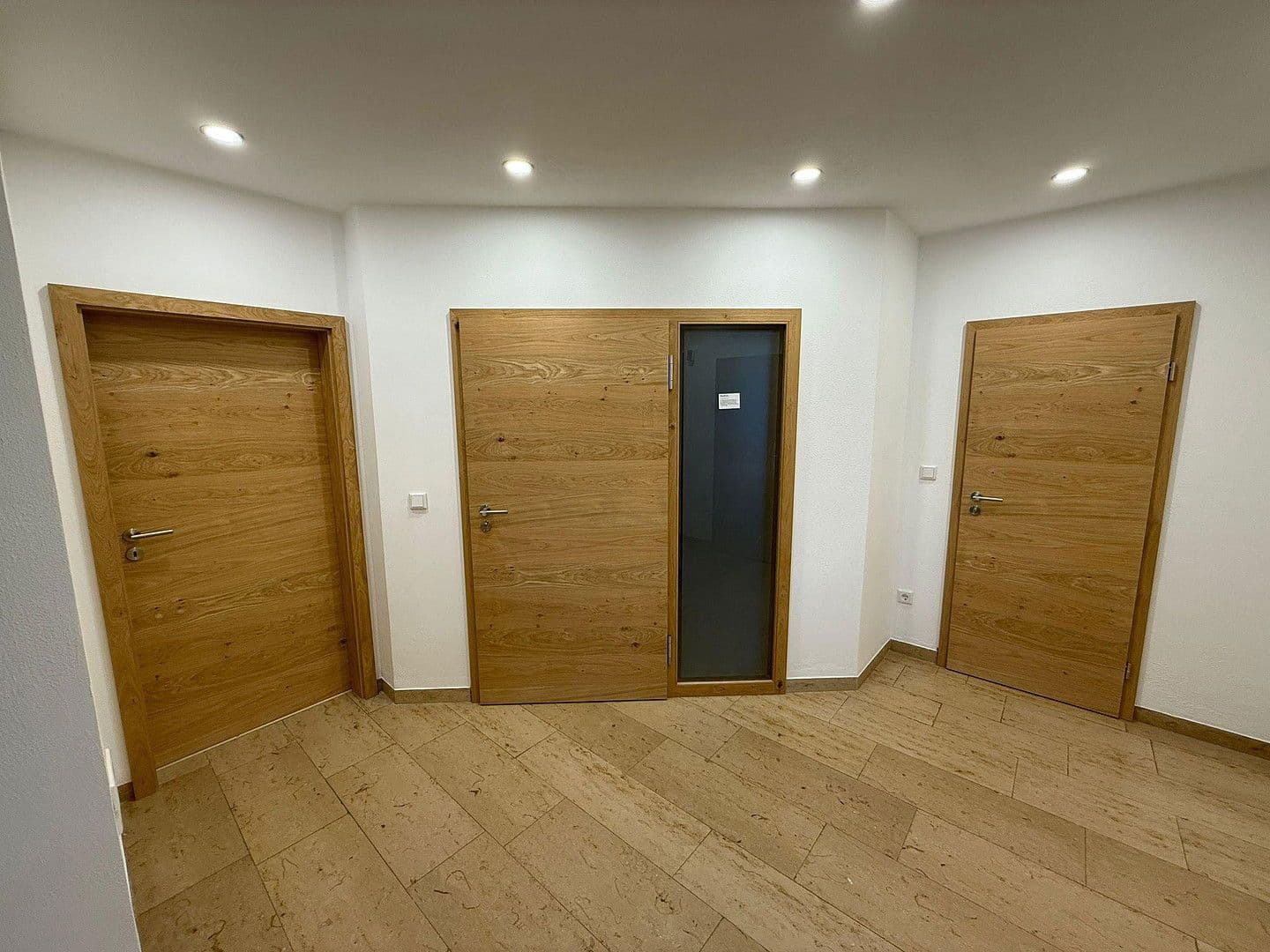 Prenájom bytu 4-izbový 123 m², Ansbach, Bavorsko Prenájom bytu 4-izbový 123 m², Ansbach, Bavorsko