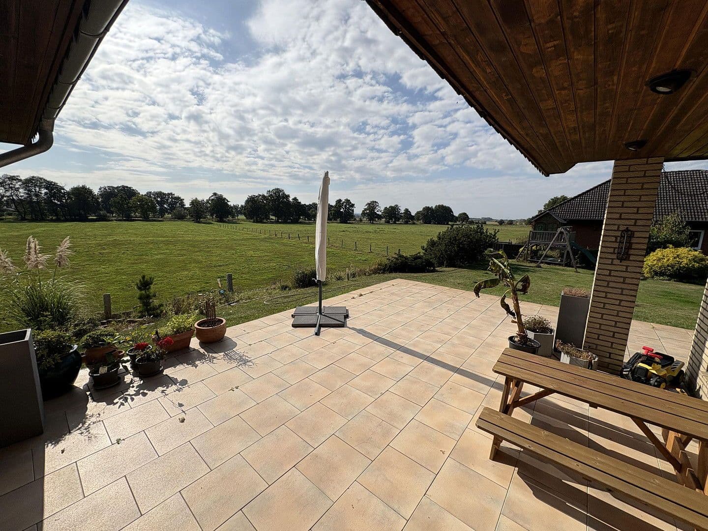 Predaj domu 202 m², pozemek 969 m², Garbsen, Dolné Sasko Predaj domu 202 m², pozemek 969 m², Garbsen, Dolné Sasko