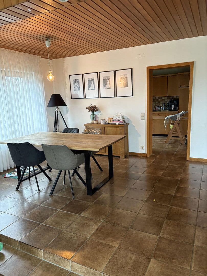 Predaj domu 202 m², pozemek 969 m², Garbsen, Dolné Sasko Predaj domu 202 m², pozemek 969 m², Garbsen, Dolné Sasko