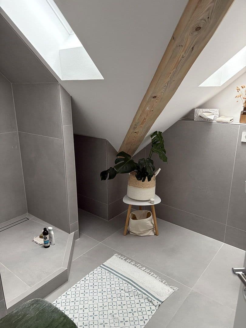 Predaj domu 202 m², pozemek 969 m², Garbsen, Dolné Sasko Predaj domu 202 m², pozemek 969 m², Garbsen, Dolné Sasko