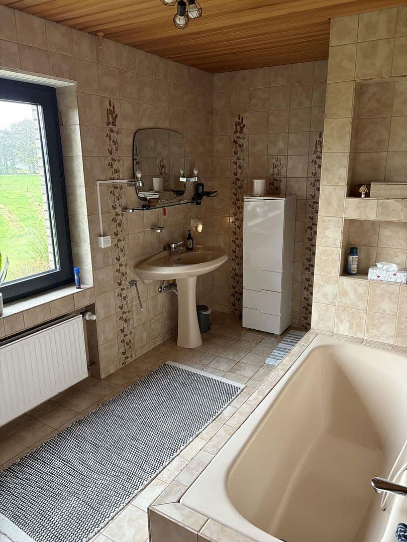 Predaj domu 202 m², pozemek 969 m², Garbsen, Dolné Sasko Predaj domu 202 m², pozemek 969 m², Garbsen, Dolné Sasko