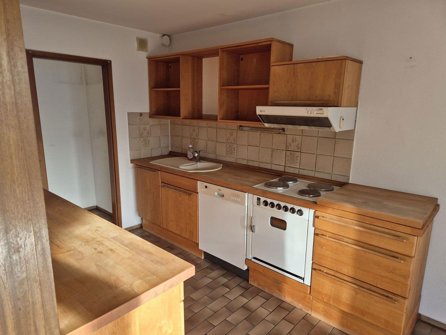 Predaj bytu 2-izbový 68 m², Große Heerstraße 22, Pfullingen, Bádensko-Wurttembersko Predaj bytu 2-izbový 68 m², Große Heerstraße 22, Pfullingen, Bádensko-Wurttembersko
