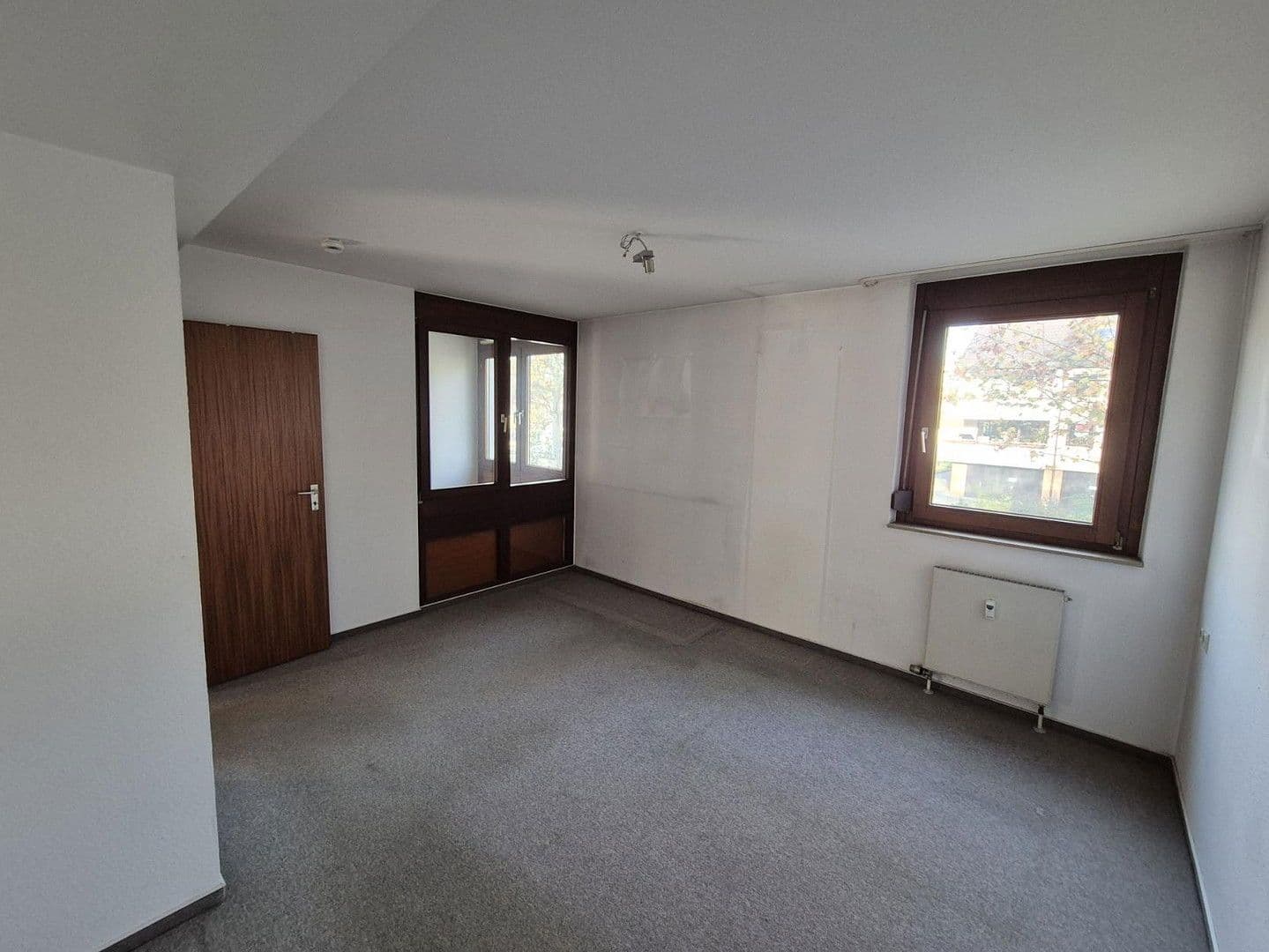 Predaj bytu 2-izbový 68 m², Große Heerstraße 22, Pfullingen, Bádensko-Wurttembersko Predaj bytu 2-izbový 68 m², Große Heerstraße 22, Pfullingen, Bádensko-Wurttembersko