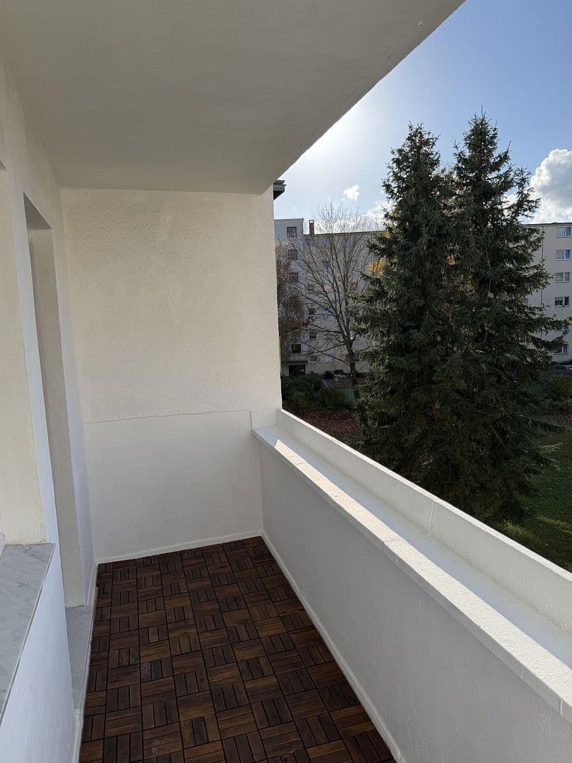 Predaj bytu 3-izbový 67 m², Berlin, Berlín Predaj bytu 3-izbový 67 m², Berlin, Berlín