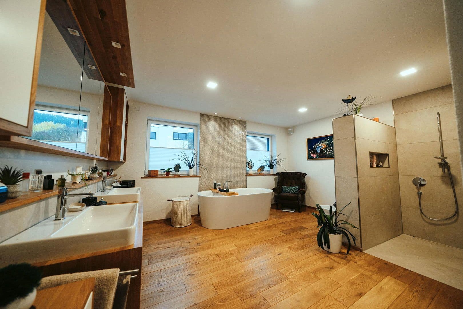 Predaj domu 290 m², pozemek 674 m², Erlabrunn, Bavorsko Predaj domu 290 m², pozemek 674 m², Erlabrunn, Bavorsko