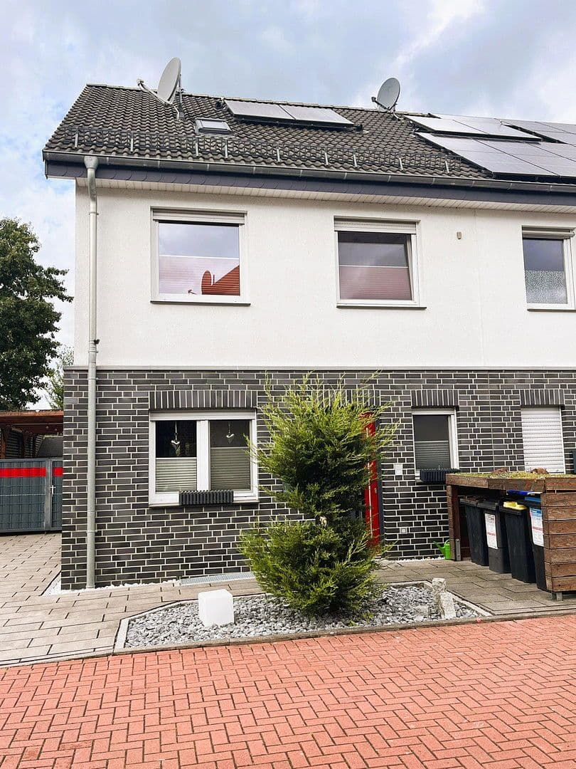 Predaj domu 139 m², pozemek 235 m², Henry-Dunant-Straße 19, Bottrop, Severné Porýnie - Westfálsko Predaj domu 139 m², pozemek 235 m², Henry-Dunant-Straße 19, Bottrop, Severné Porýnie - Westfálsko