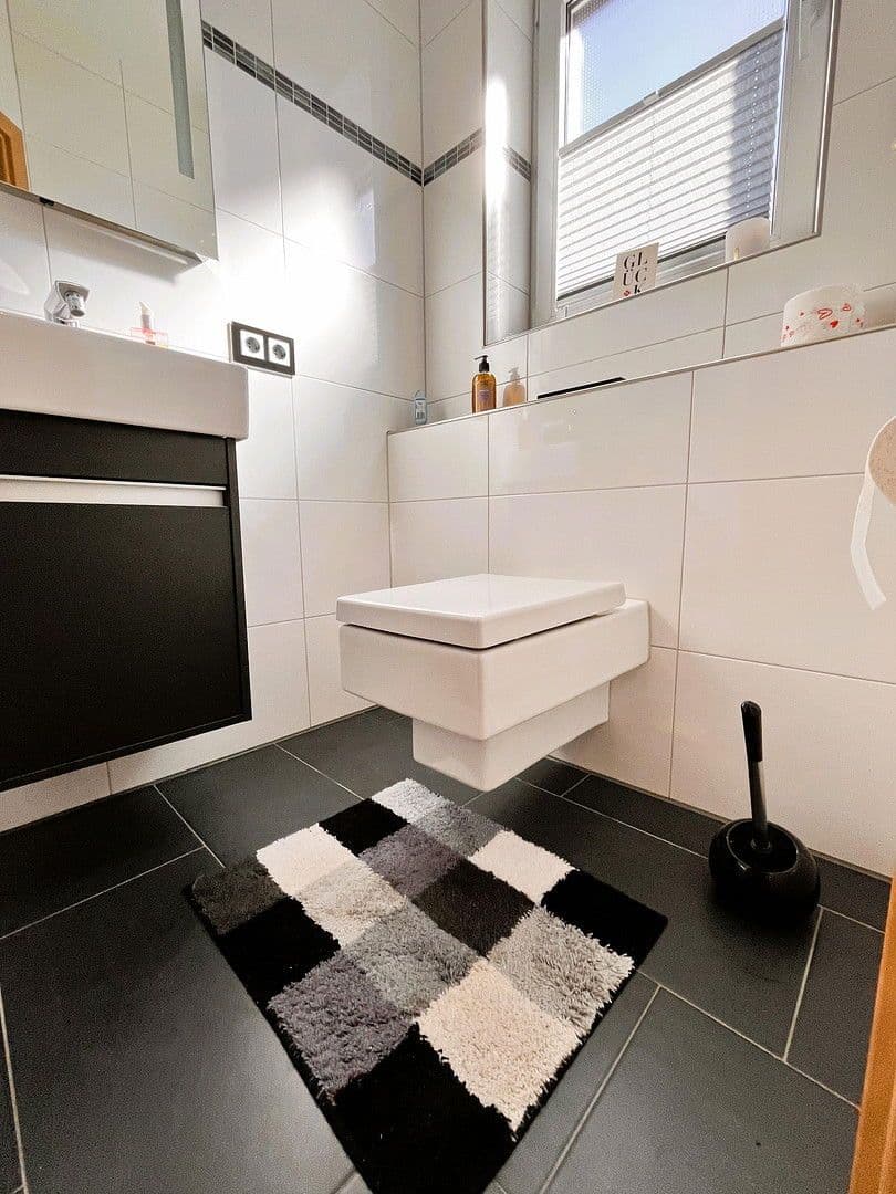 Predaj domu 139 m², pozemek 235 m², Henry-Dunant-Straße 19, Bottrop, Severné Porýnie - Westfálsko Predaj domu 139 m², pozemek 235 m², Henry-Dunant-Straße 19, Bottrop, Severné Porýnie - Westfálsko