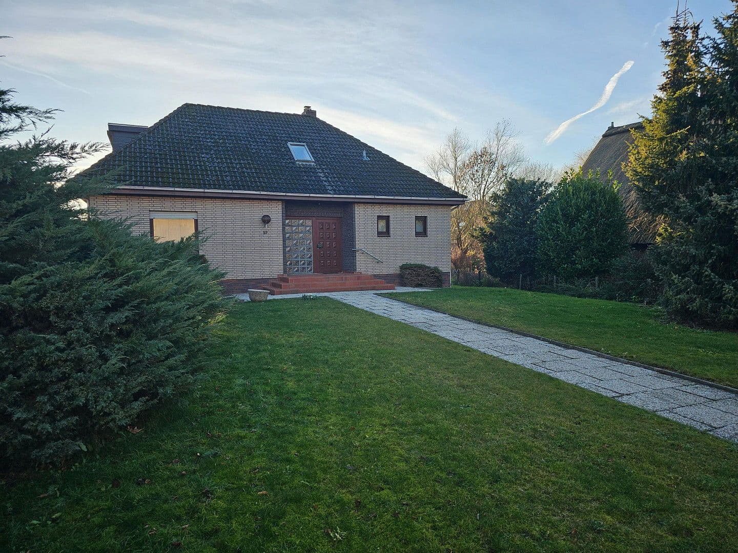 Predaj domu 212 m², pozemek 1.347 m², Dorfstraße 39, Stakendorf, Šlezvicko-Holštajnsko Predaj domu 212 m², pozemek 1.347 m², Dorfstraße 39, Stakendorf, Šlezvicko-Holštajnsko
