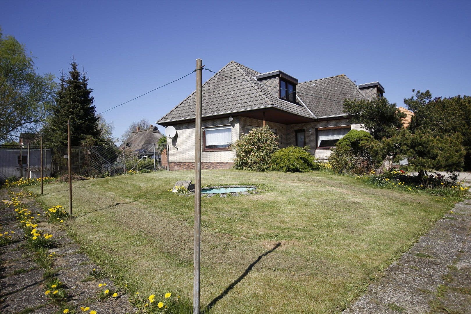 Predaj domu 212 m², pozemek 1.347 m², Dorfstraße 39, Stakendorf, Šlezvicko-Holštajnsko Predaj domu 212 m², pozemek 1.347 m², Dorfstraße 39, Stakendorf, Šlezvicko-Holštajnsko