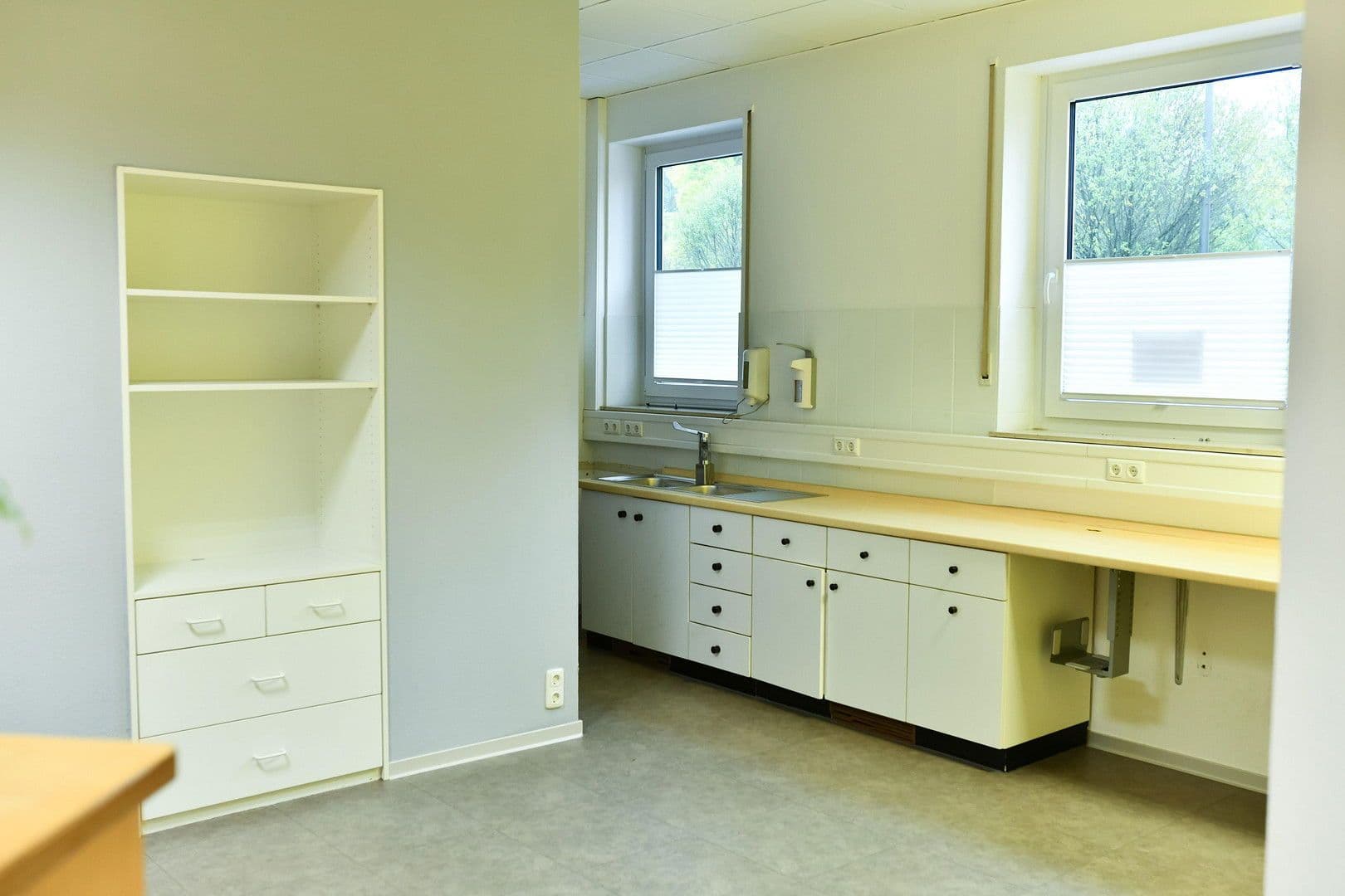 Predaj kancelárie 192 m², Bad Brückenau, Bavorsko Predaj kancelárie 192 m², Bad Brückenau, Bavorsko