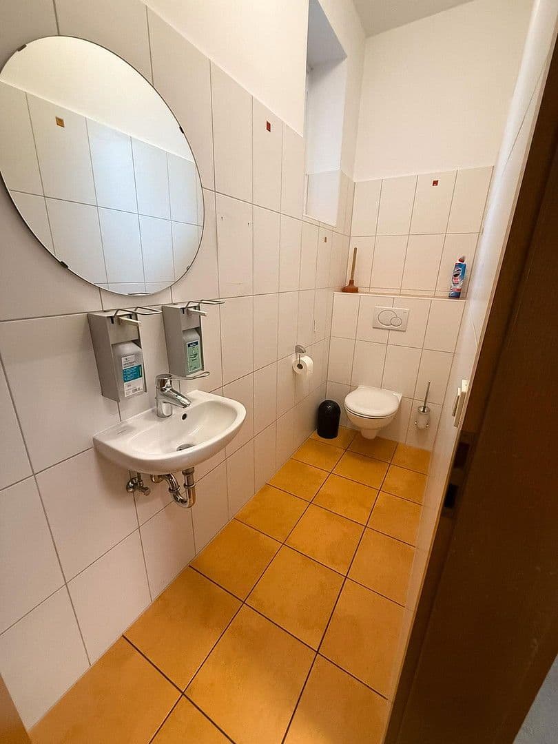 Predaj kancelárie 192 m², Bad Brückenau, Bavorsko Predaj kancelárie 192 m², Bad Brückenau, Bavorsko