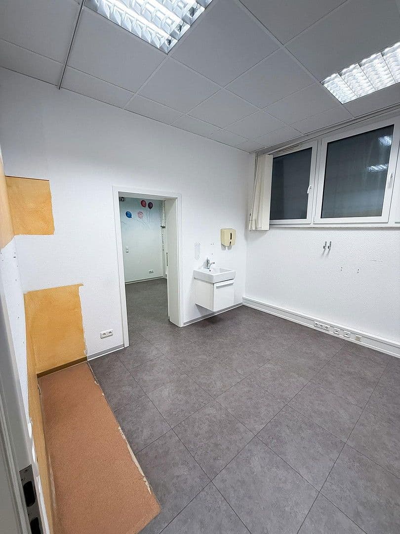 Predaj kancelárie 192 m², Bad Brückenau, Bavorsko Predaj kancelárie 192 m², Bad Brückenau, Bavorsko