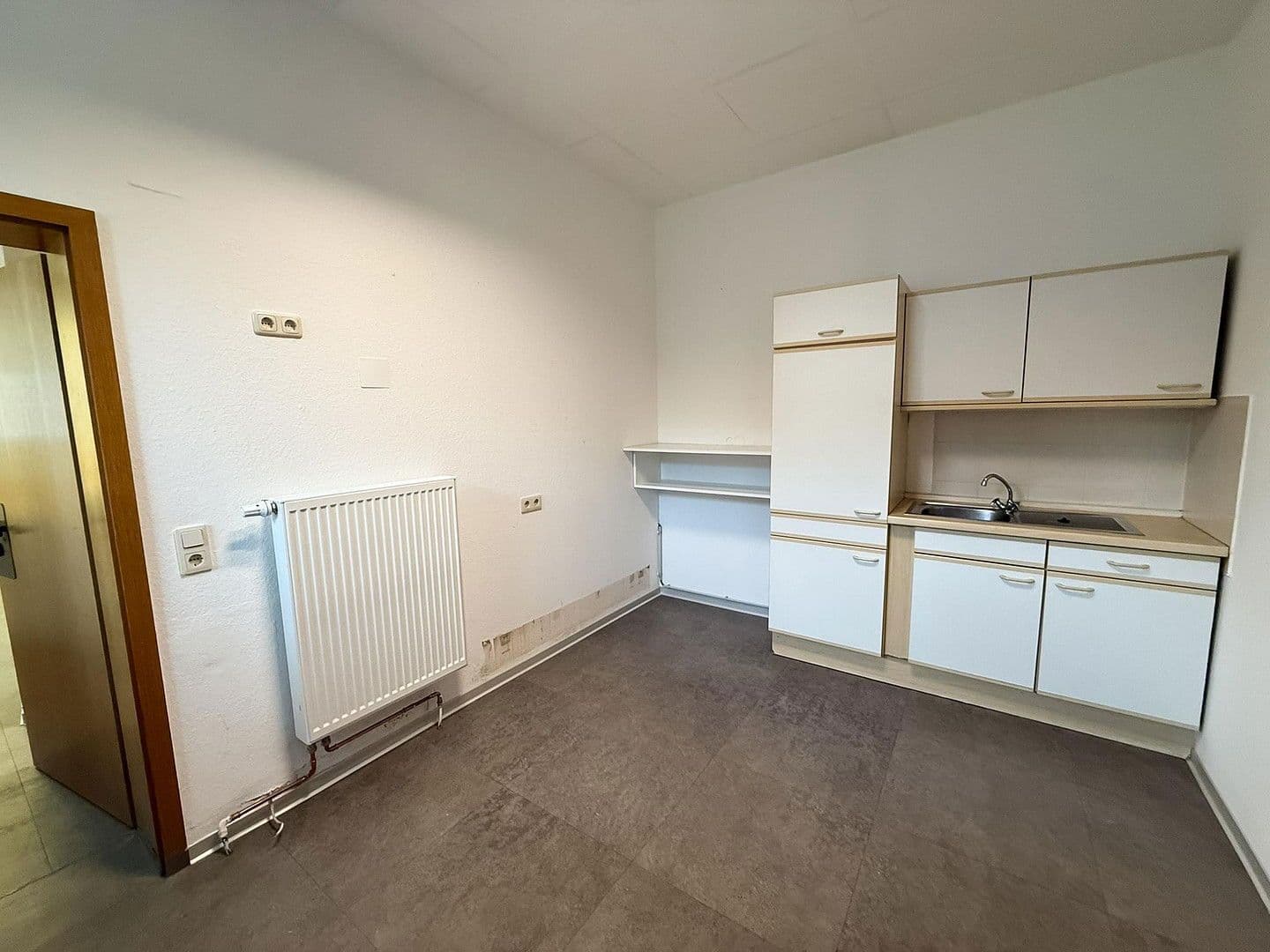 Predaj kancelárie 192 m², Bad Brückenau, Bavorsko Predaj kancelárie 192 m², Bad Brückenau, Bavorsko