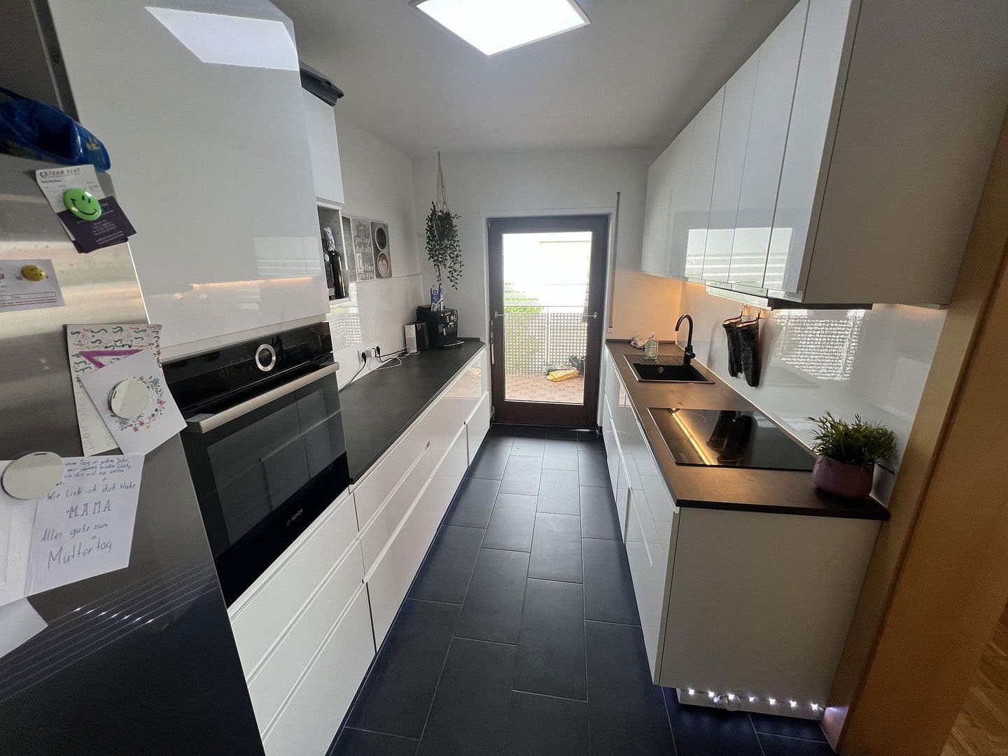 Prenájom bytu 5-izbový 167 m², Iffezheim, Bádensko-Wurttembersko Prenájom bytu 5-izbový 167 m², Iffezheim, Bádensko-Wurttembersko