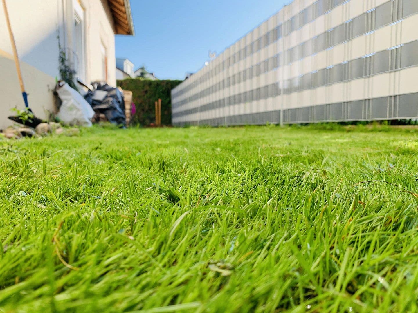 Prenájom bytu 5-izbový 167 m², Iffezheim, Bádensko-Wurttembersko Prenájom bytu 5-izbový 167 m², Iffezheim, Bádensko-Wurttembersko