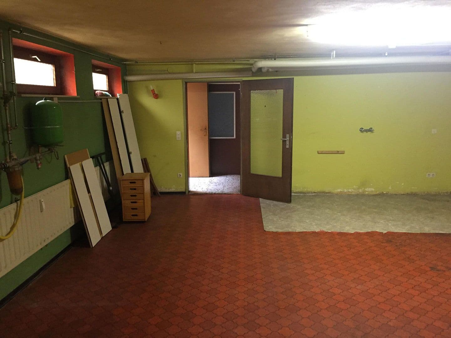 Prenájom bytu 5-izbový 167 m², Iffezheim, Bádensko-Wurttembersko Prenájom bytu 5-izbový 167 m², Iffezheim, Bádensko-Wurttembersko