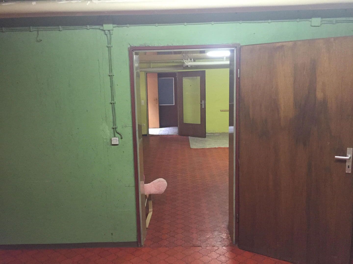 Prenájom bytu 5-izbový 167 m², Iffezheim, Bádensko-Wurttembersko Prenájom bytu 5-izbový 167 m², Iffezheim, Bádensko-Wurttembersko