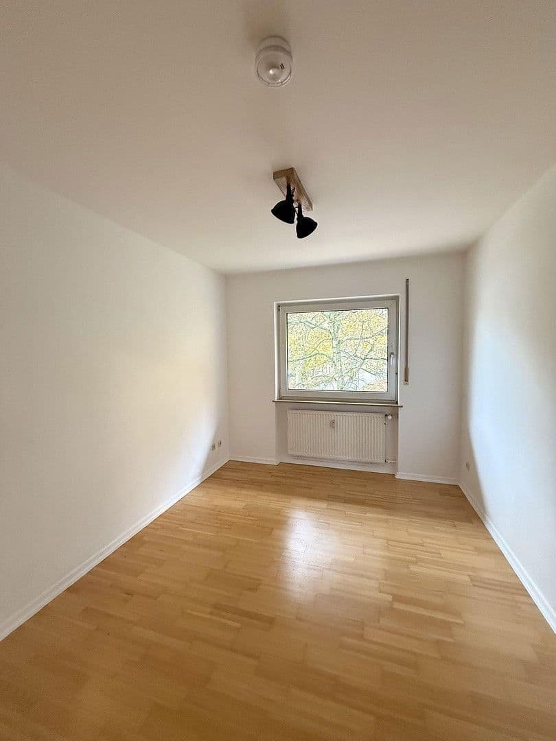 Predaj bytu 4-izbový 105 m², Frankfurt am Main, Hesensko Predaj bytu 4-izbový 105 m², Frankfurt am Main, Hesensko