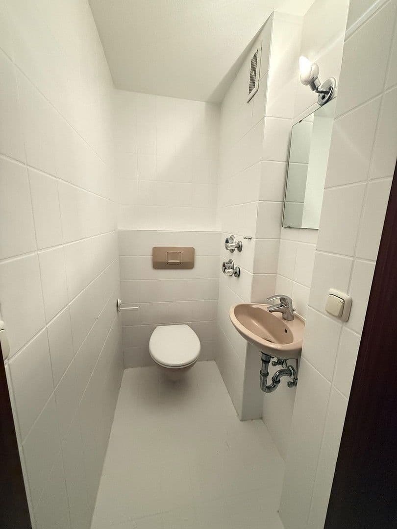 Predaj bytu 4-izbový 105 m², Frankfurt am Main, Hesensko Predaj bytu 4-izbový 105 m², Frankfurt am Main, Hesensko