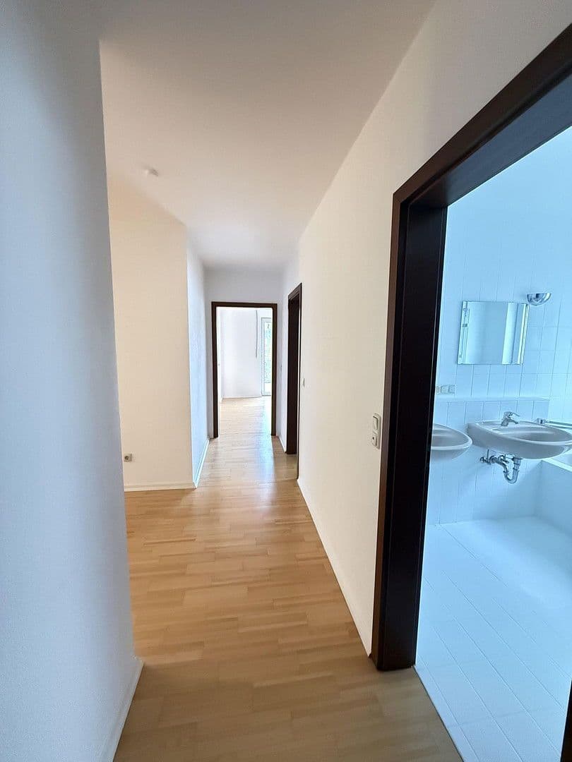 Predaj bytu 4-izbový 105 m², Frankfurt am Main, Hesensko Predaj bytu 4-izbový 105 m², Frankfurt am Main, Hesensko