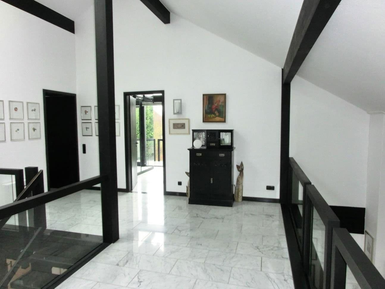 Predaj domu 280 m², pozemek 1.241 m², Niederzier, Severné Porýnie - Westfálsko Predaj domu 280 m², pozemek 1.241 m², Niederzier, Severné Porýnie - Westfálsko