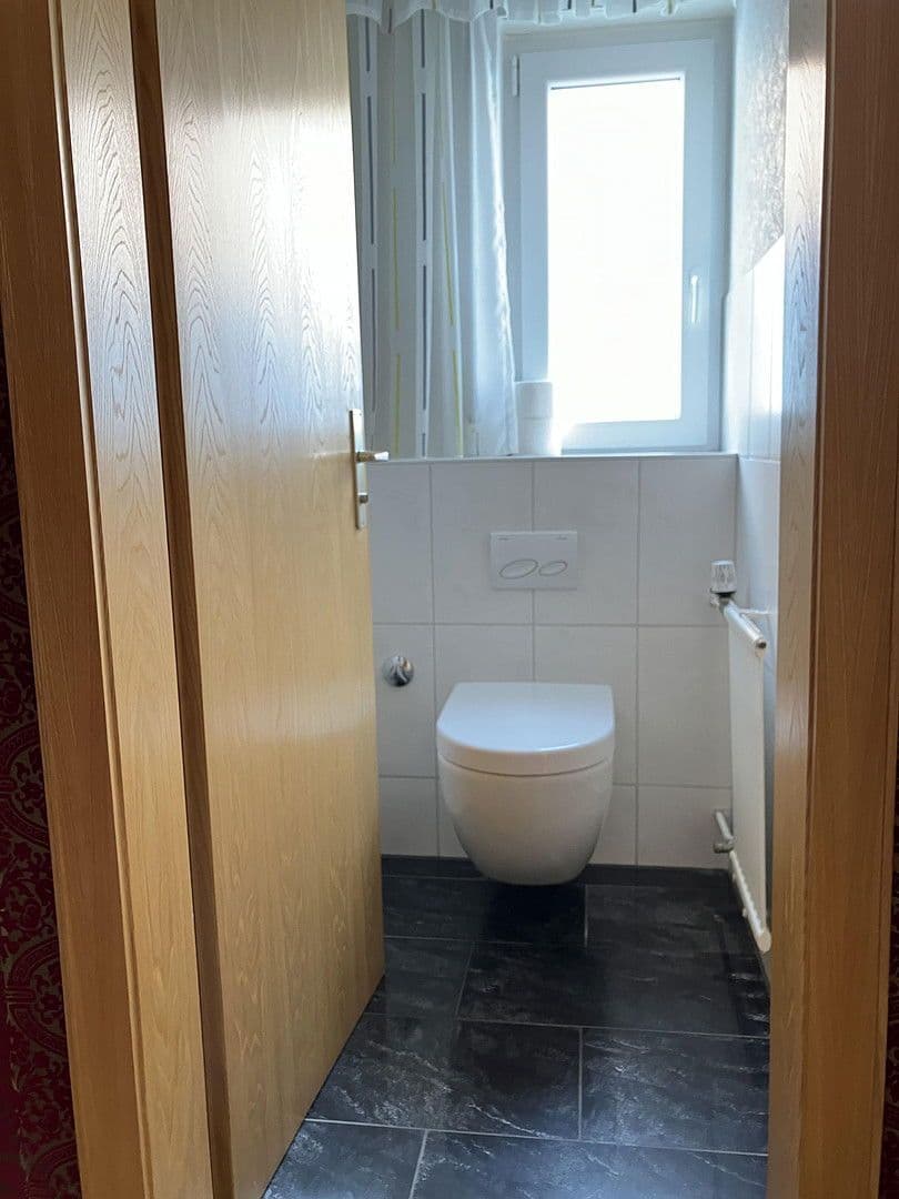 Predaj domu 164 m², pozemek 484 m², Heubach, Bádensko-Wurttembersko Predaj domu 164 m², pozemek 484 m², Heubach, Bádensko-Wurttembersko