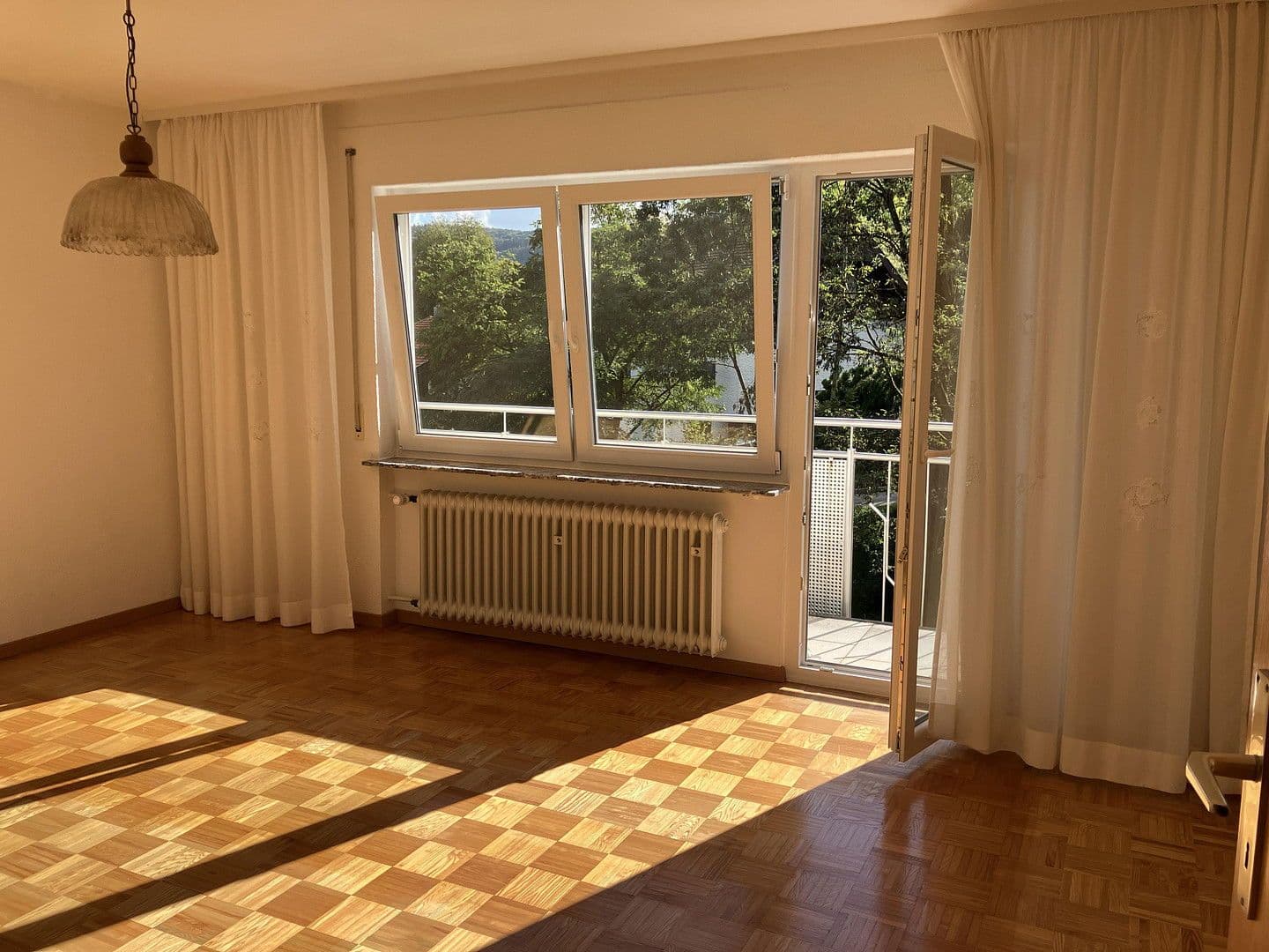 Predaj domu 164 m², pozemek 484 m², Heubach, Bádensko-Wurttembersko Predaj domu 164 m², pozemek 484 m², Heubach, Bádensko-Wurttembersko