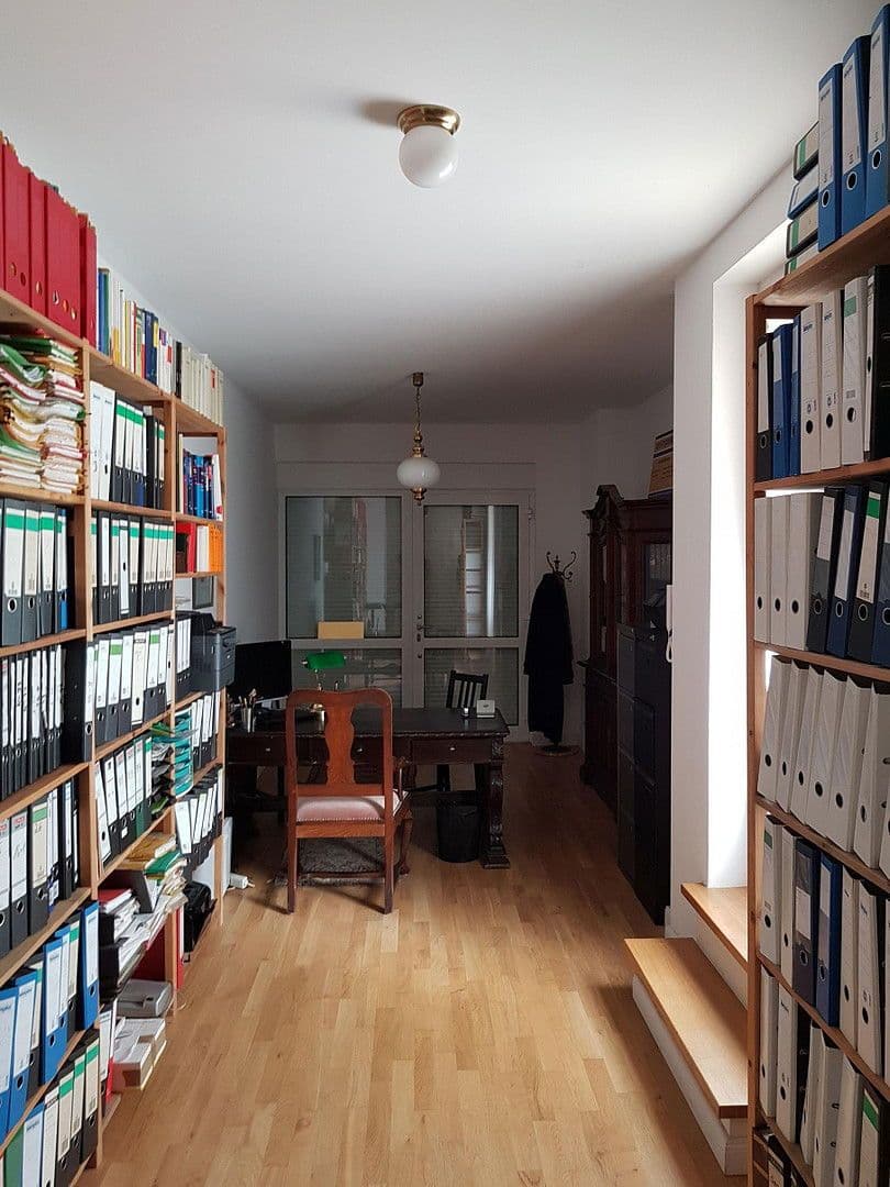 Predaj kancelárie 30 m², Berlin, Berlín Predaj kancelárie 30 m², Berlin, Berlín