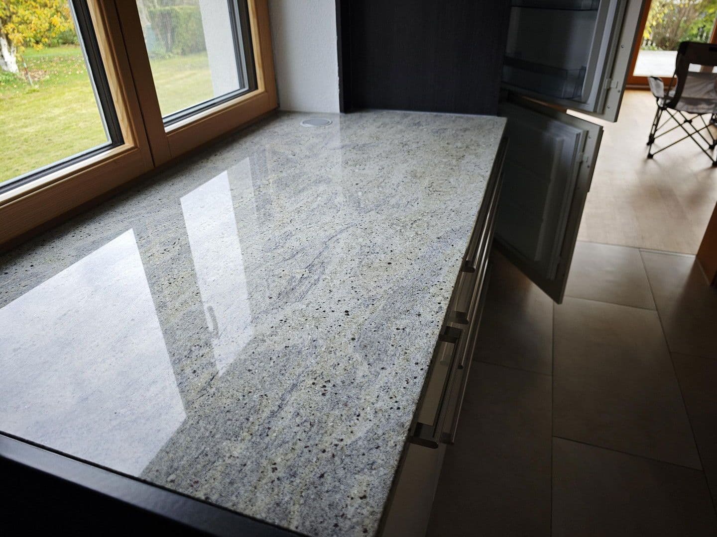 Predaj domu 144 m², pozemek 660 m², Burgkirchen a. d. Alz OT Hirten, Bavorsko Predaj domu 144 m², pozemek 660 m², Burgkirchen a. d. Alz OT Hirten, Bavorsko