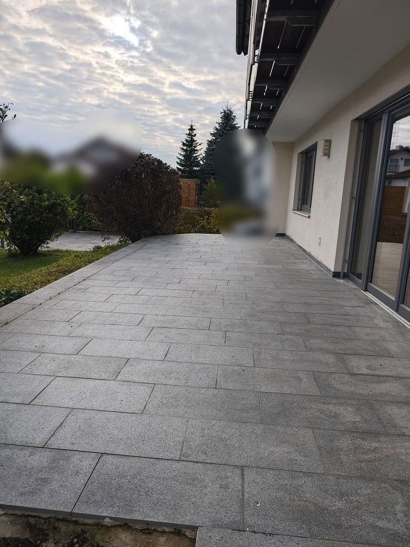 Predaj domu 144 m², pozemek 660 m², Burgkirchen a. d. Alz OT Hirten, Bavorsko Predaj domu 144 m², pozemek 660 m², Burgkirchen a. d. Alz OT Hirten, Bavorsko