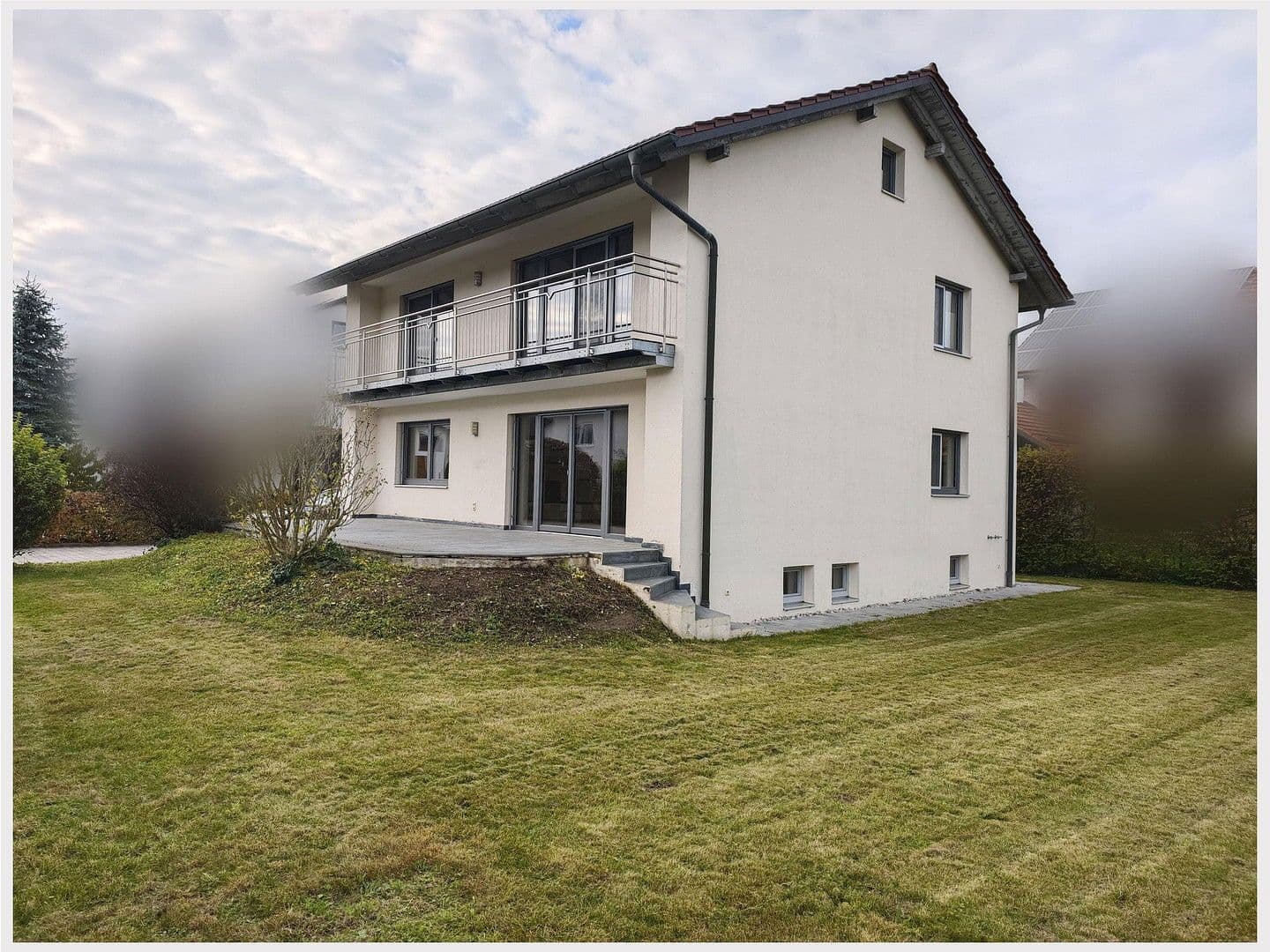 Predaj domu 144 m², pozemek 660 m², Burgkirchen a. d. Alz OT Hirten, Bavorsko Predaj domu 144 m², pozemek 660 m², Burgkirchen a. d. Alz OT Hirten, Bavorsko