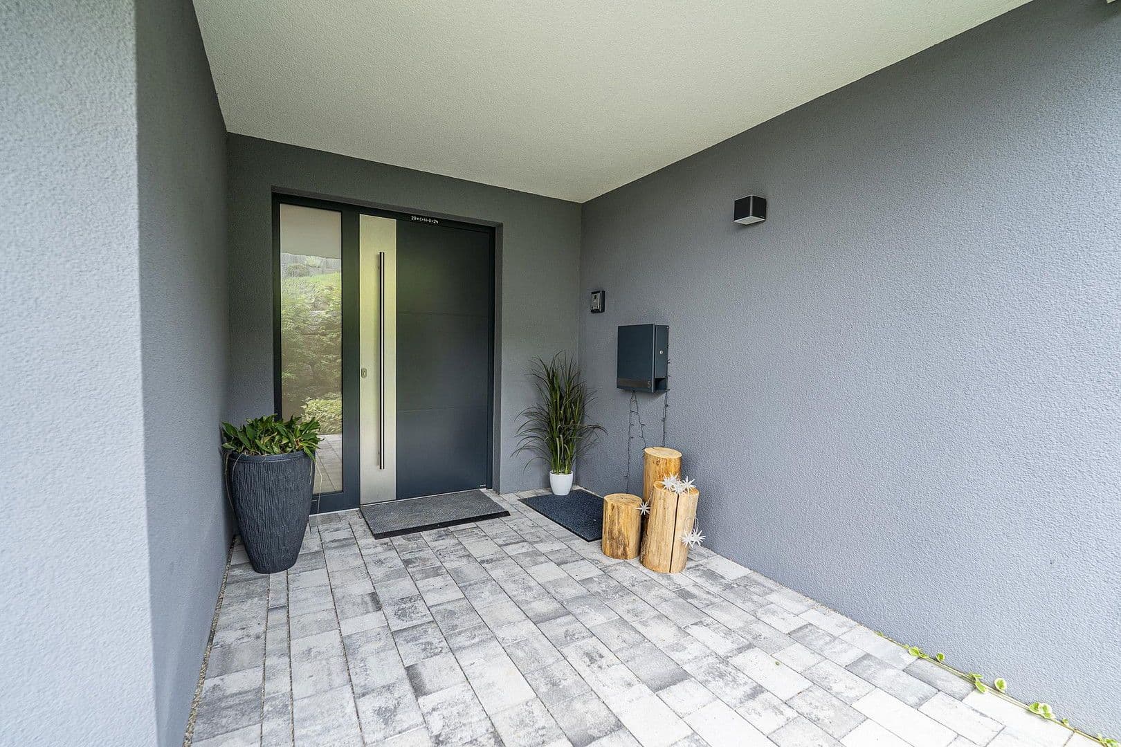 Predaj domu 251 m², pozemek 725 m², Niederstetten, Bádensko-Wurttembersko Predaj domu 251 m², pozemek 725 m², Niederstetten, Bádensko-Wurttembersko