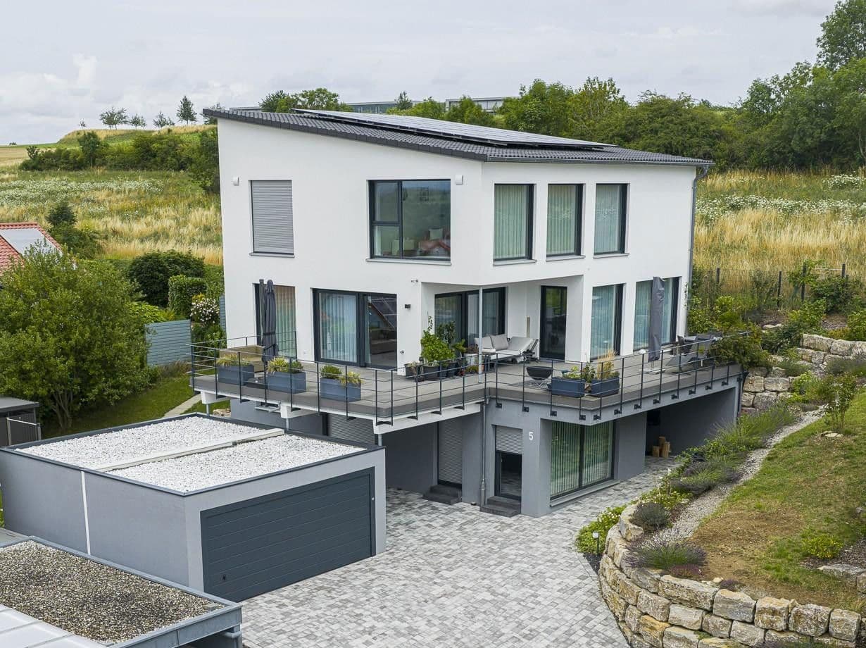 Predaj domu 251 m², pozemek 725 m², Niederstetten, Bádensko-Wurttembersko Predaj domu 251 m², pozemek 725 m², Niederstetten, Bádensko-Wurttembersko