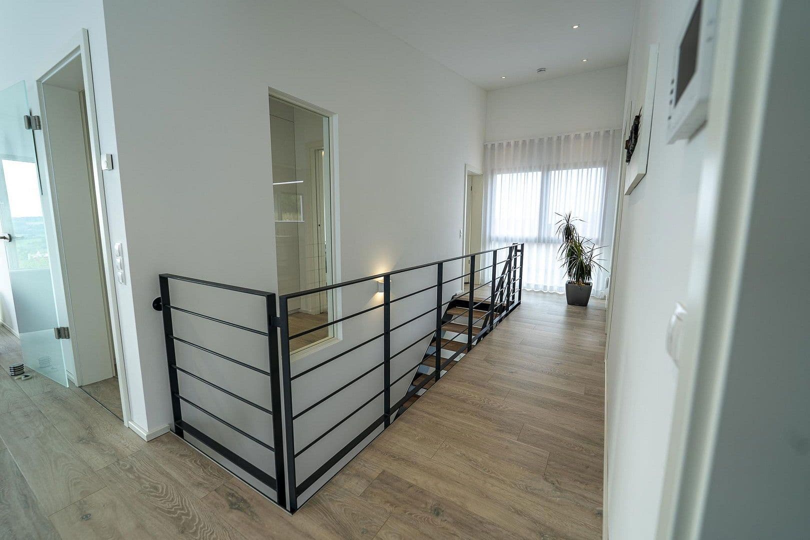 Predaj domu 251 m², pozemek 725 m², Niederstetten, Bádensko-Wurttembersko Predaj domu 251 m², pozemek 725 m², Niederstetten, Bádensko-Wurttembersko