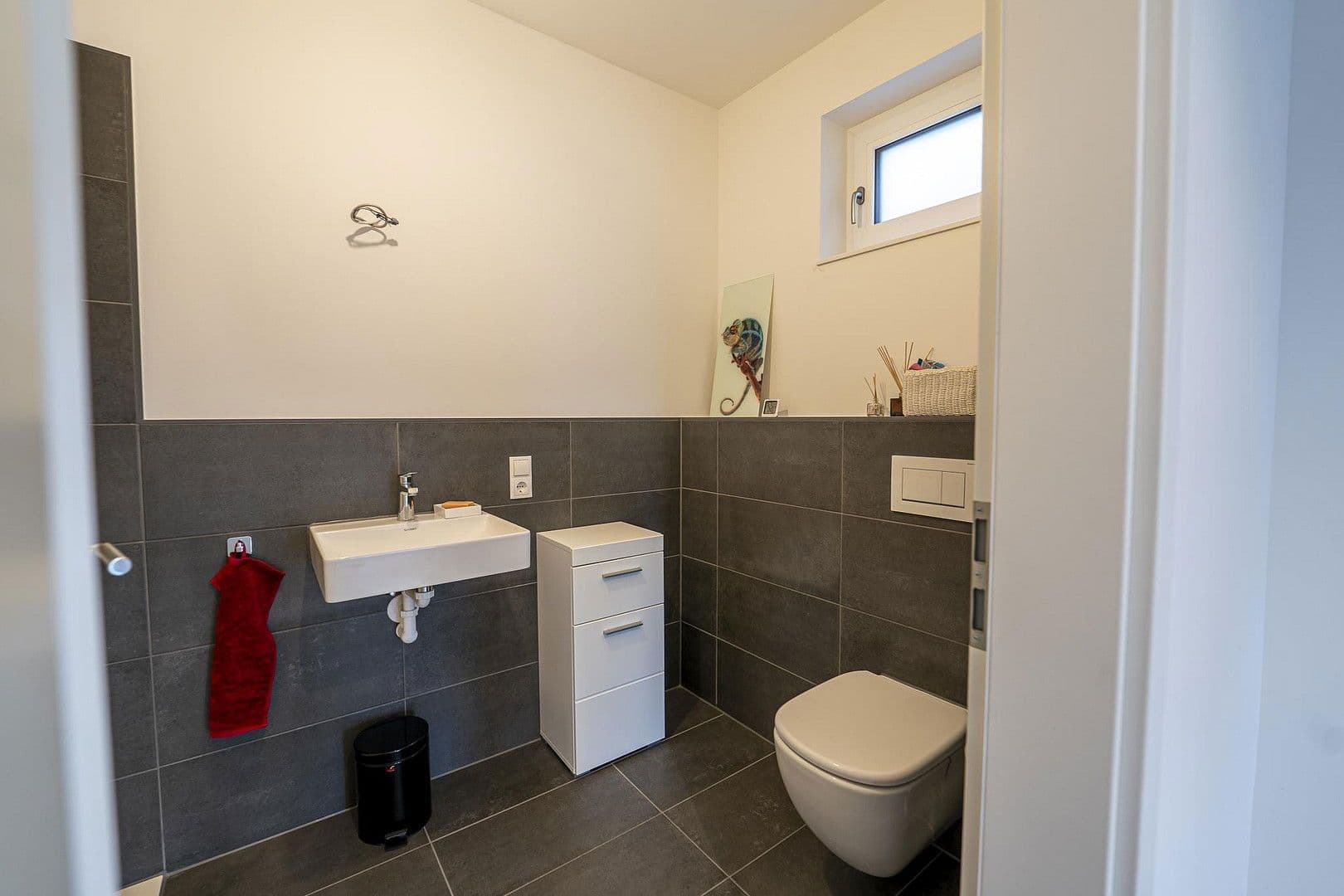 Predaj domu 251 m², pozemek 725 m², Niederstetten, Bádensko-Wurttembersko Predaj domu 251 m², pozemek 725 m², Niederstetten, Bádensko-Wurttembersko