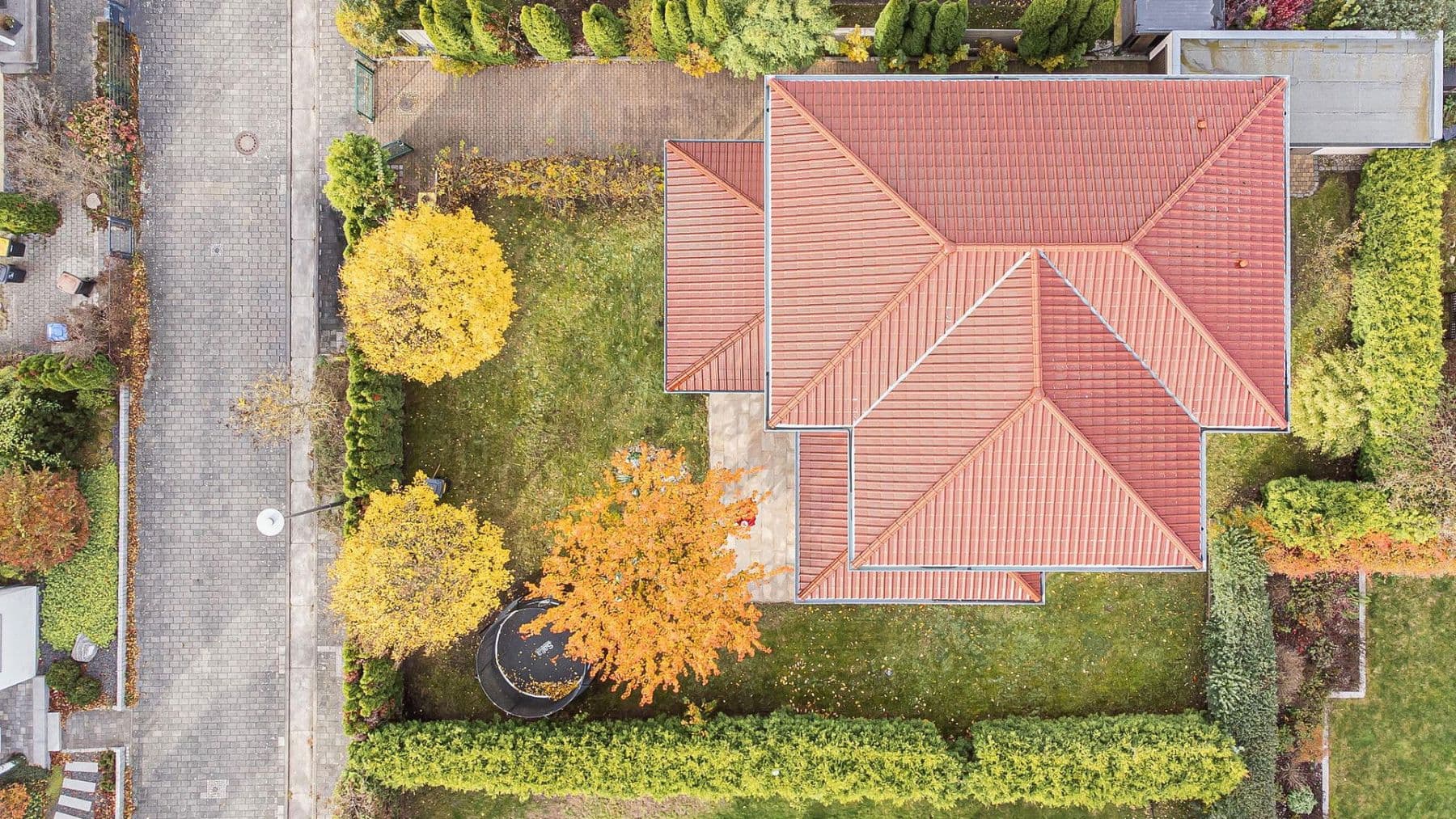 Predaj domu 222 m², pozemek 698 m², Berlin, Berlín Predaj domu 222 m², pozemek 698 m², Berlin, Berlín