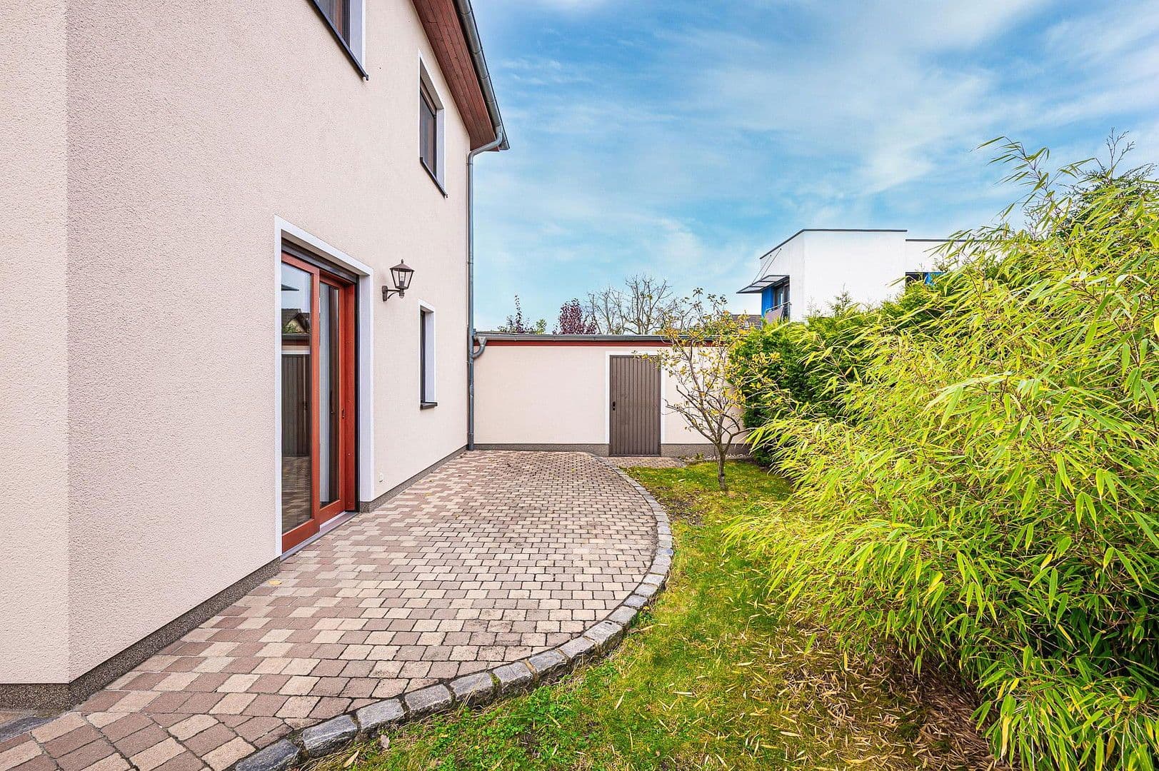 Predaj domu 222 m², pozemek 698 m², Berlin, Berlín Predaj domu 222 m², pozemek 698 m², Berlin, Berlín